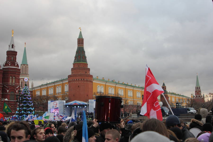 Марш барабанщиков на митинге сторонников Единой России, 12 декабря 2011 года