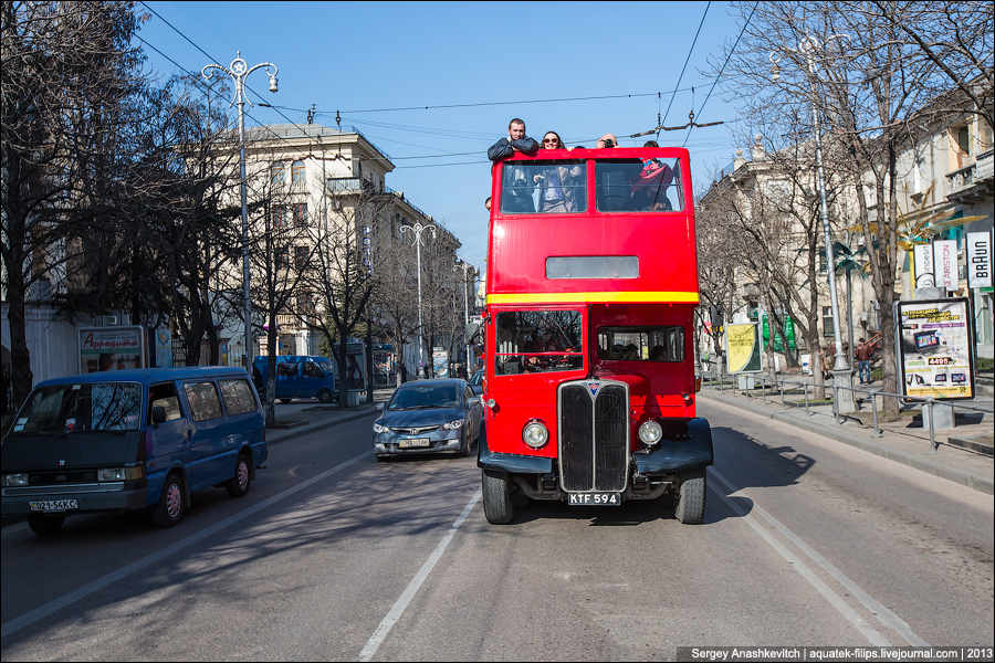 London Bus на улицах Севастополя