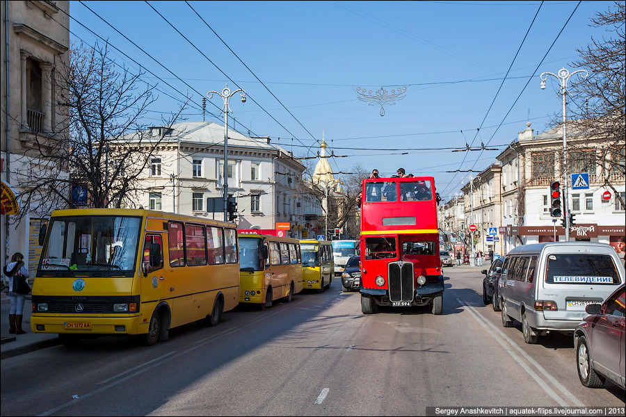 London Bus на улицах Севастополя