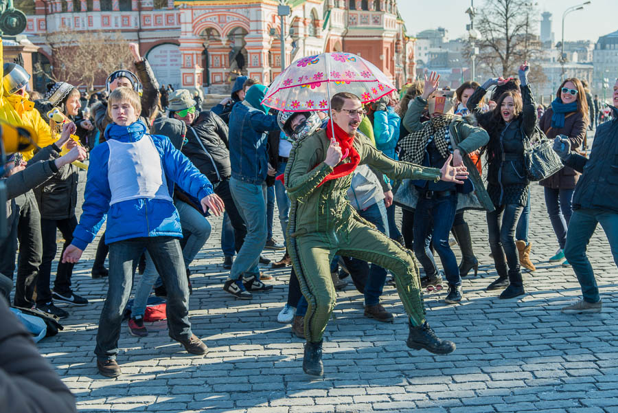 Флешмоб 'The Harlem Shake! Russian version' © Ridus.ru