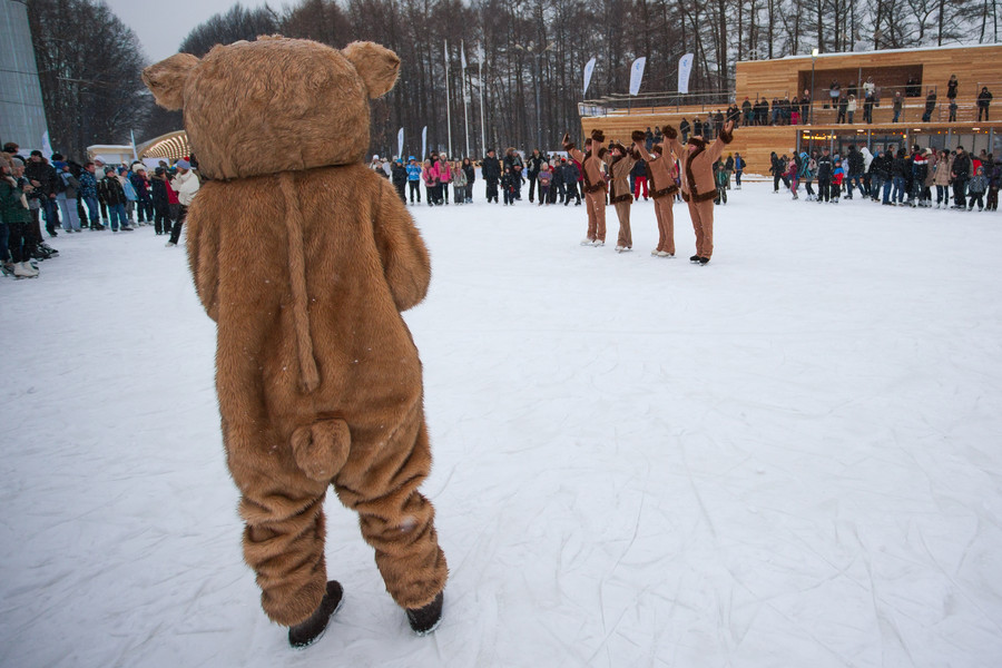 Олень и группа поддержки © Валерий Кирьянов/Ridus.ru