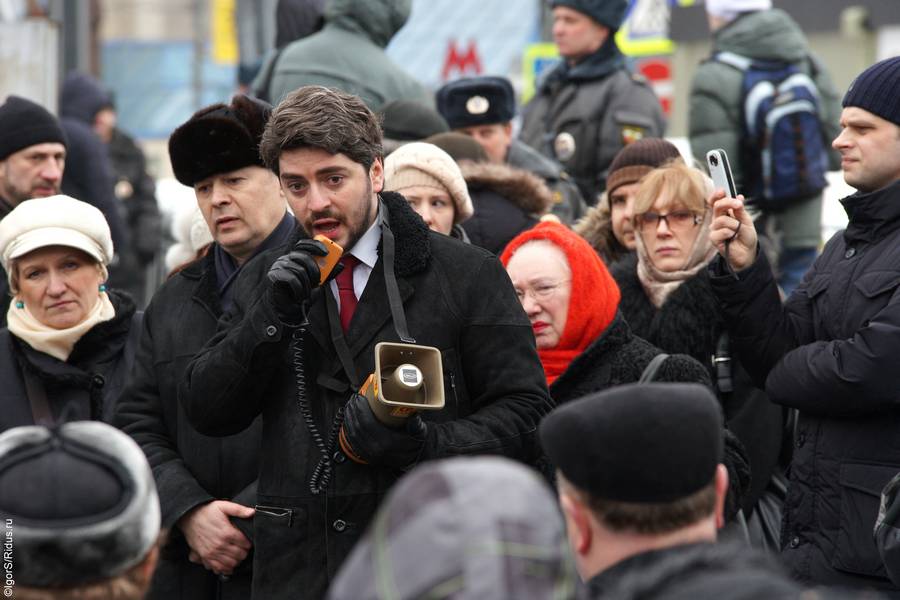 Митинг против платных парковок