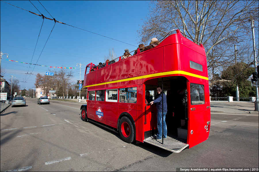 London Bus на улицах Севастополя