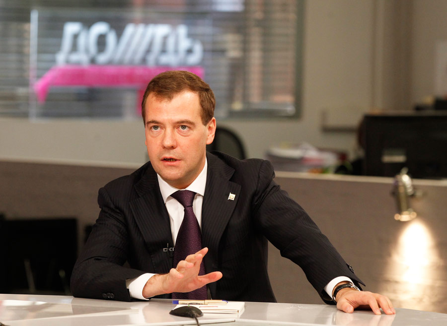 Президент РФ Дмитрий Медведев во время посещения телестудии на телеканале «Дождь». © Дмитрий Астахов/ИТАР-ТАСС