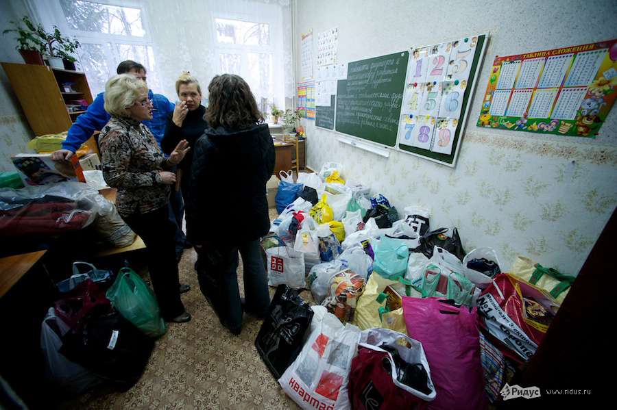 Гуманитарная помощь новомосковской школе-интернату. © Антон Белицкий/Ridus.ru
