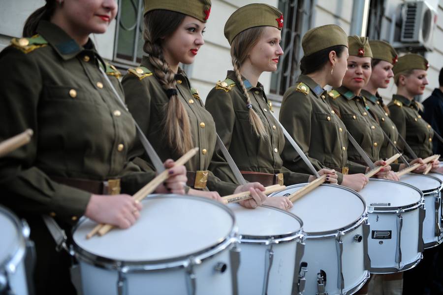 Факельное шествие студентов Московского государственного медико-стоматологического университета