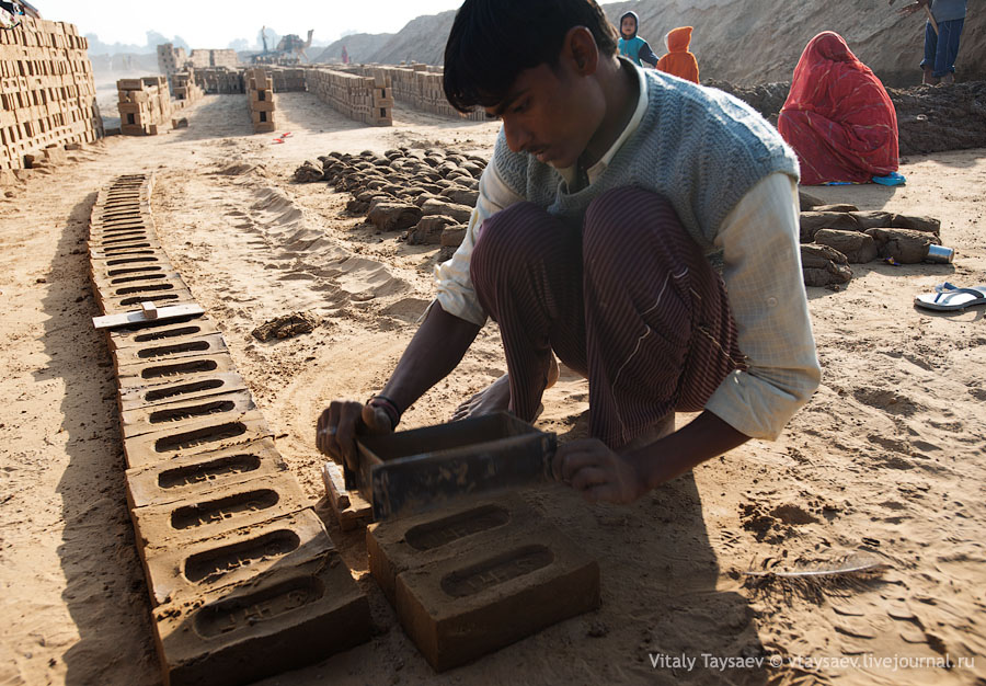 Production of the bricks, Rajhastan