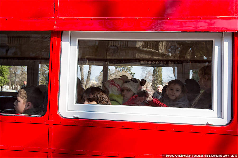 London Bus на улицах Севастополя