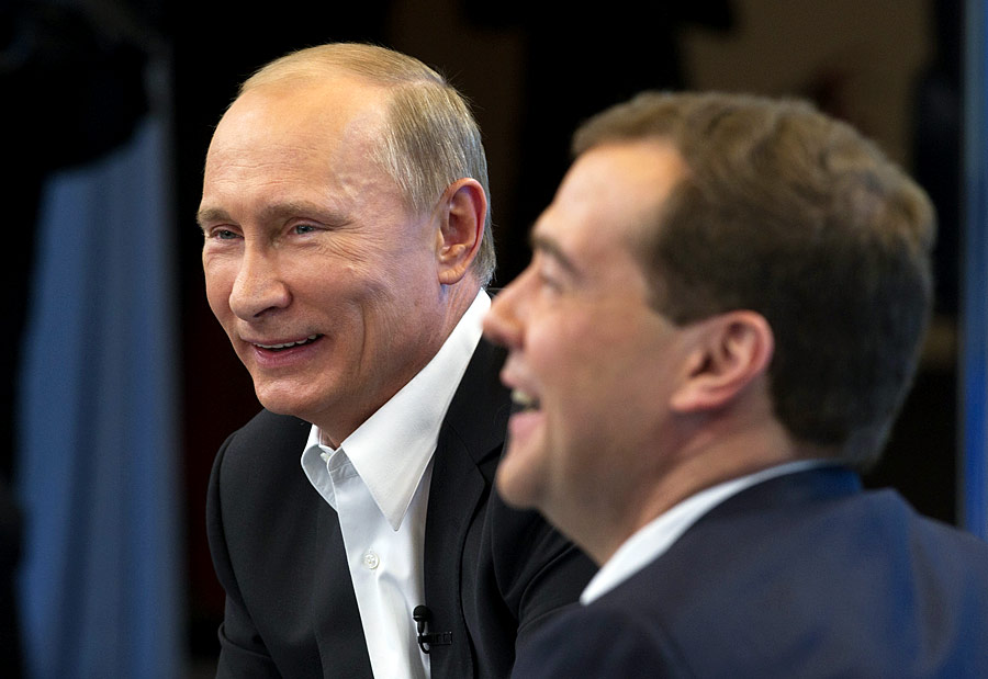 Владимир Путин и Дмитрий Медведев в Digital October. © Сергей Гунеев/РИА Новости