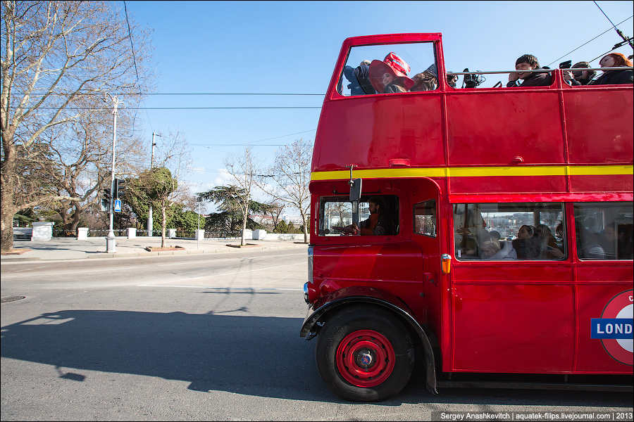 London Bus на улицах Севастополя