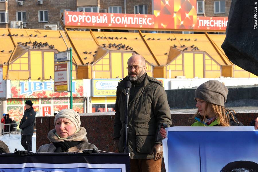 Митинг в поддержку общежитий и их защитников