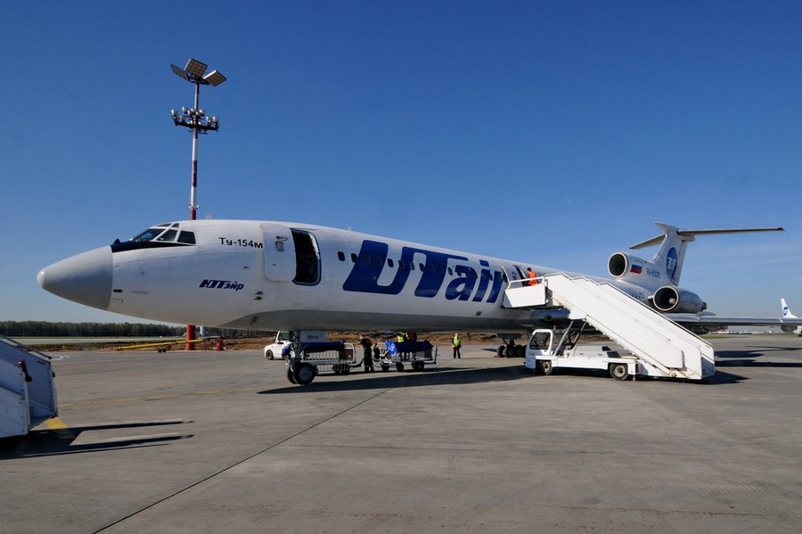 Самолет Ту-154 авиакомпании UTair