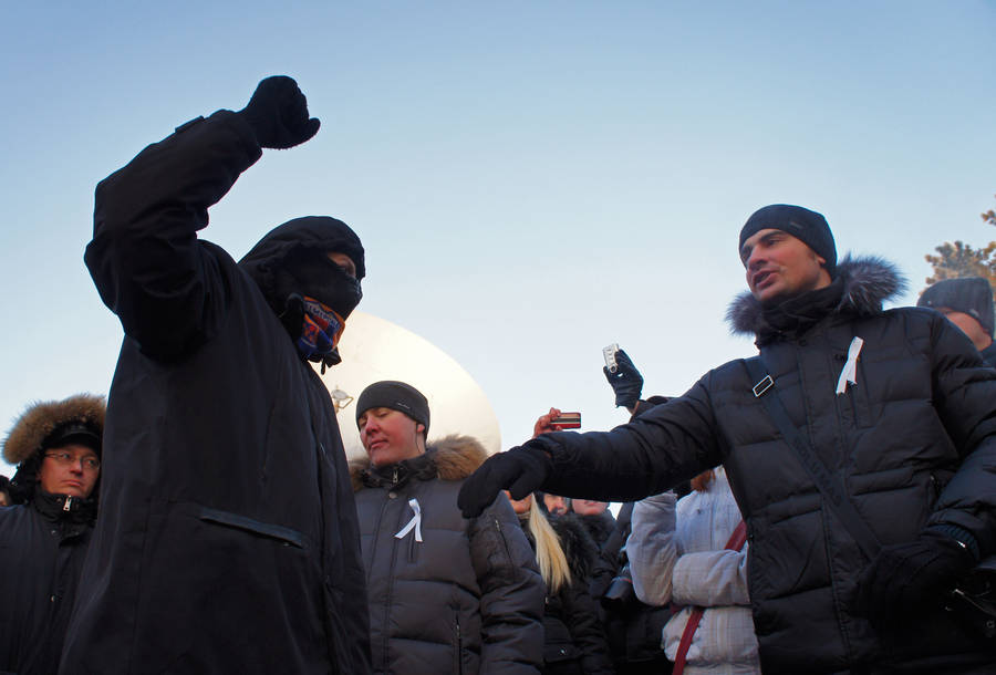 Но организаторам удавалось пресечь любые попытки подзадорить участников, подавляющее большинство которых были настроены вполне терпимо и адекватно.