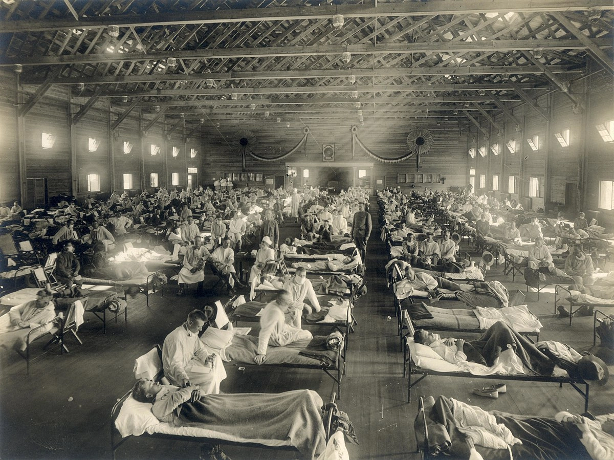 Больница неотложной помощи во время эпидемии гриппа, Кэмп-Фанстон, Канзас.