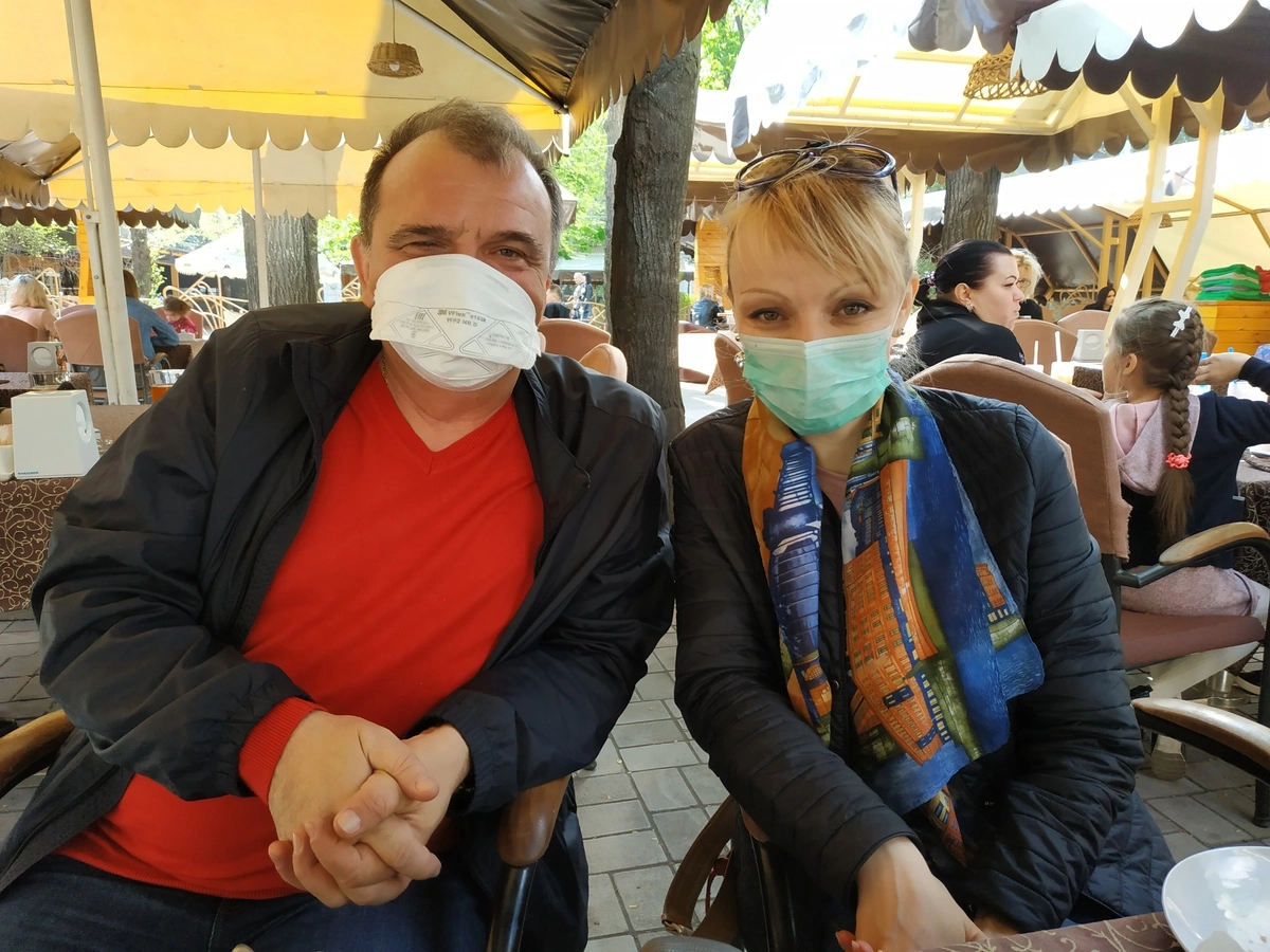 Донецкие филологи в масках