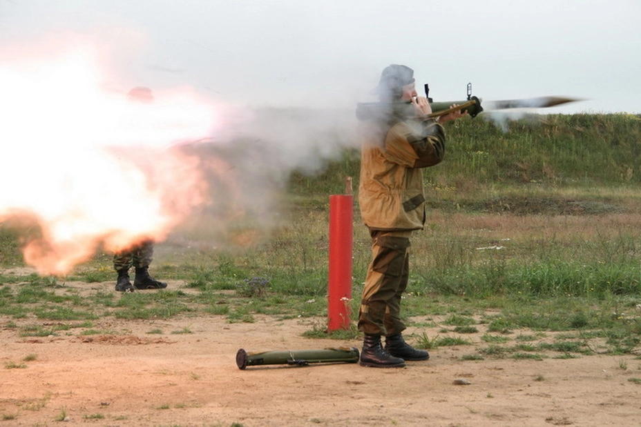 Стрельба из РПГ-26. Фото автора © warspot.ru