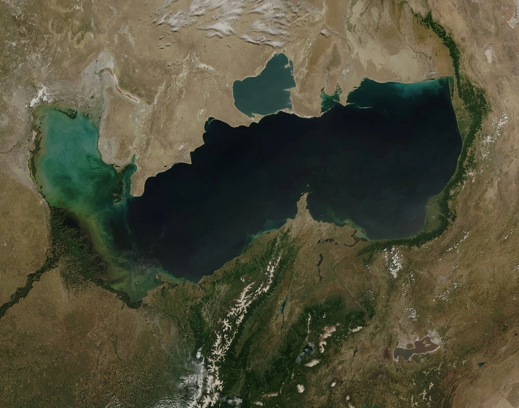 Спутниковый снимок Каспийского моря 11 июня 2003 года