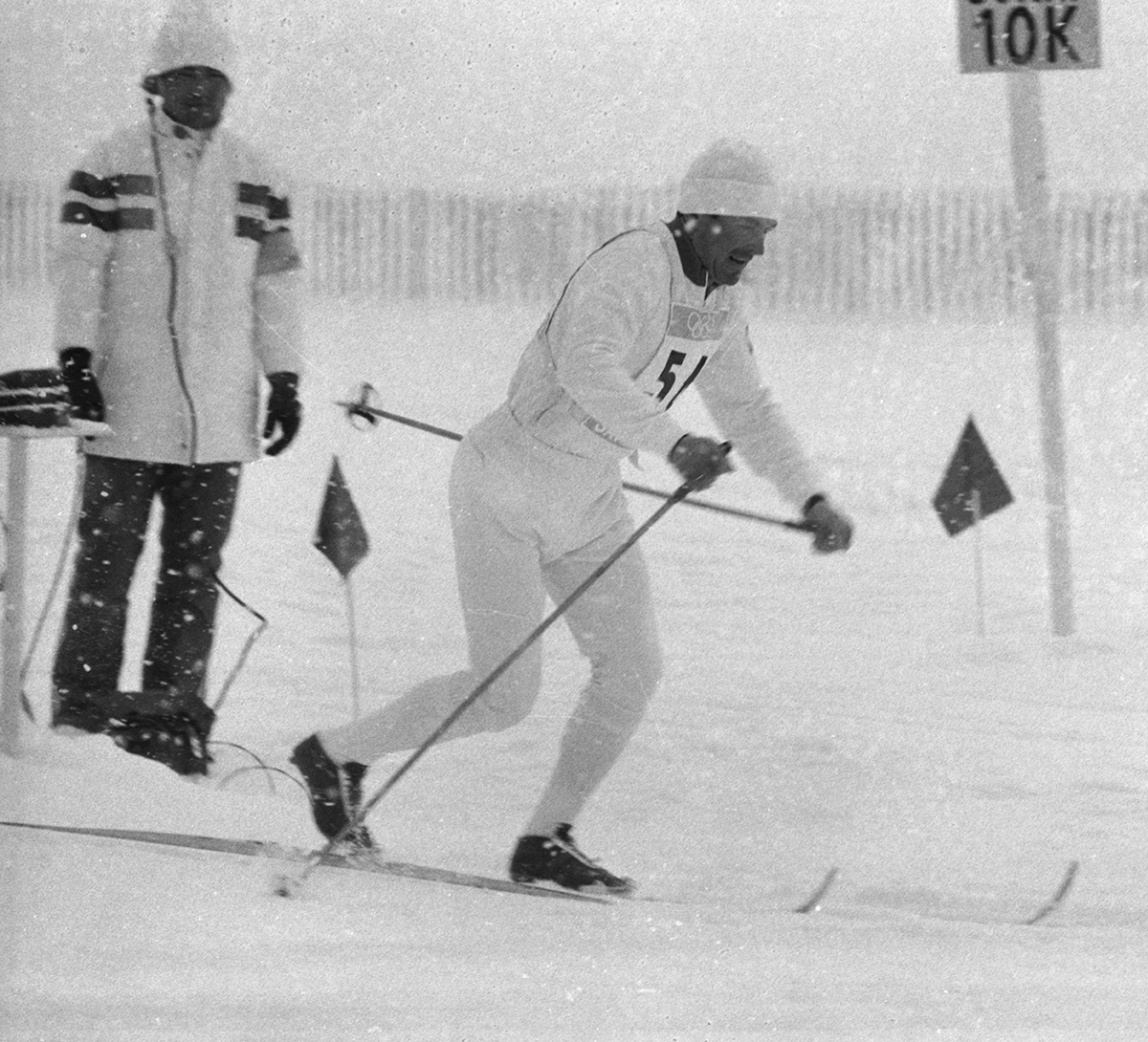 Япония. Саппоро. 4 февраля 1972 г. Советский лыжник Вячеслав Петрович Веденин, завоевавший золотую медаль в лыжной гонке на 30 километров с результатом 1 час 26 минут 31,15 секунды, на дистанции во время XI зимних Олимпийских игр. 
