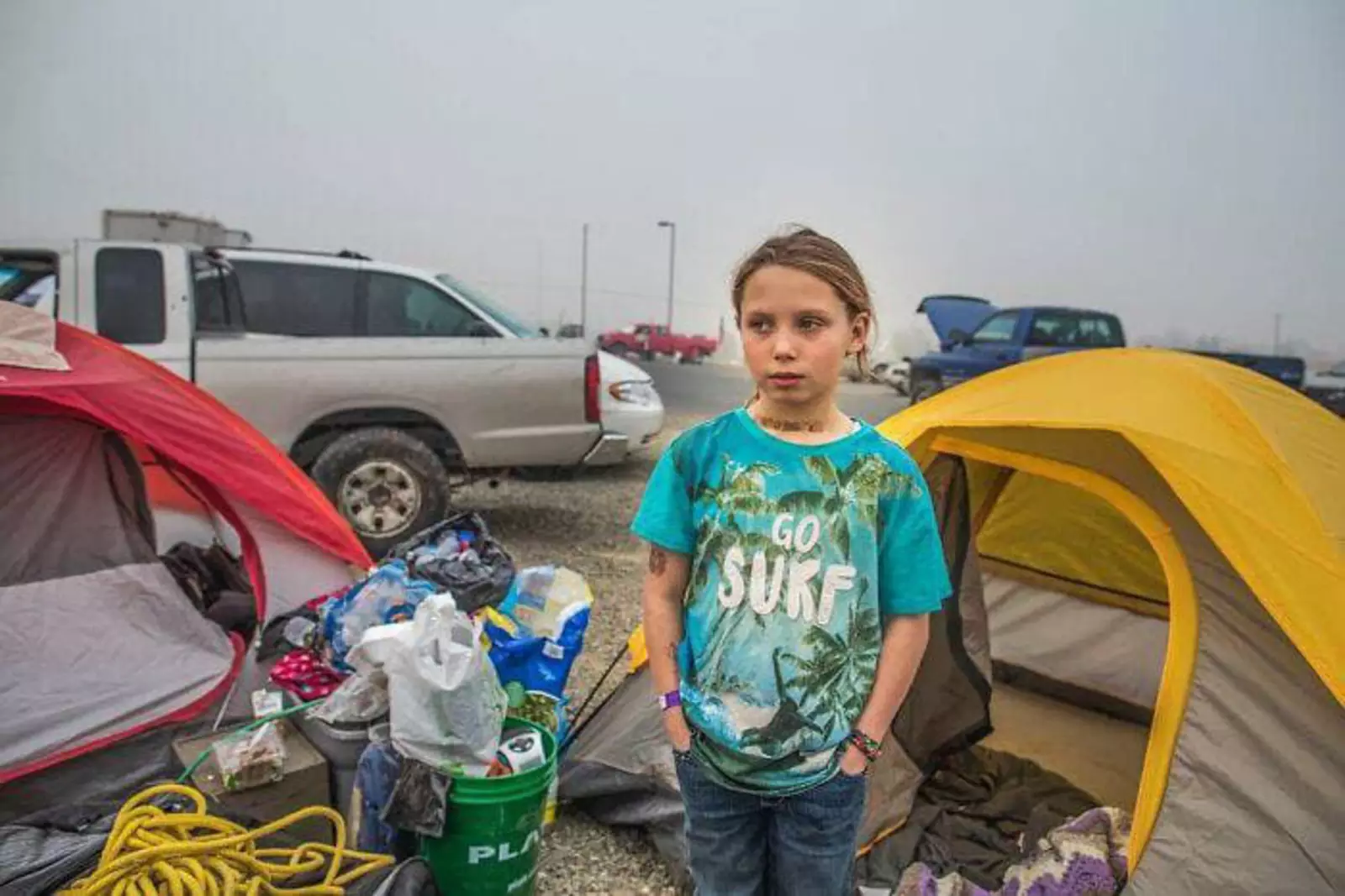 «Мы все потеряли, но мама говорит продолжать верить». «Мы все потеряли, но мама говорит продолжать верить».