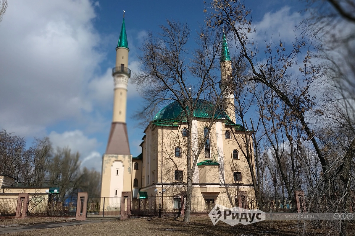 Мечеть в Октябрьском поселке.