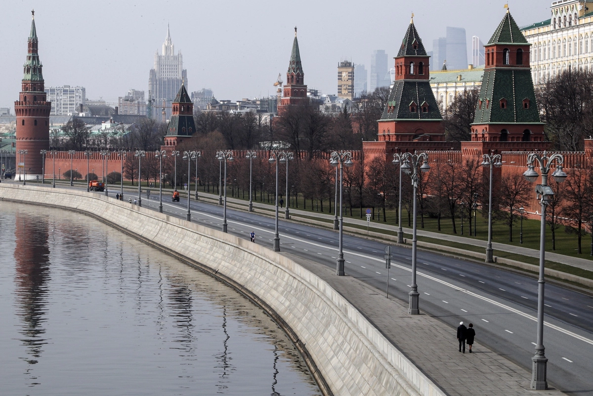 Коронавирус освободил Москву от пробок, но ненадолго © SERGEI ILNITSKY / EPA / ТАСС