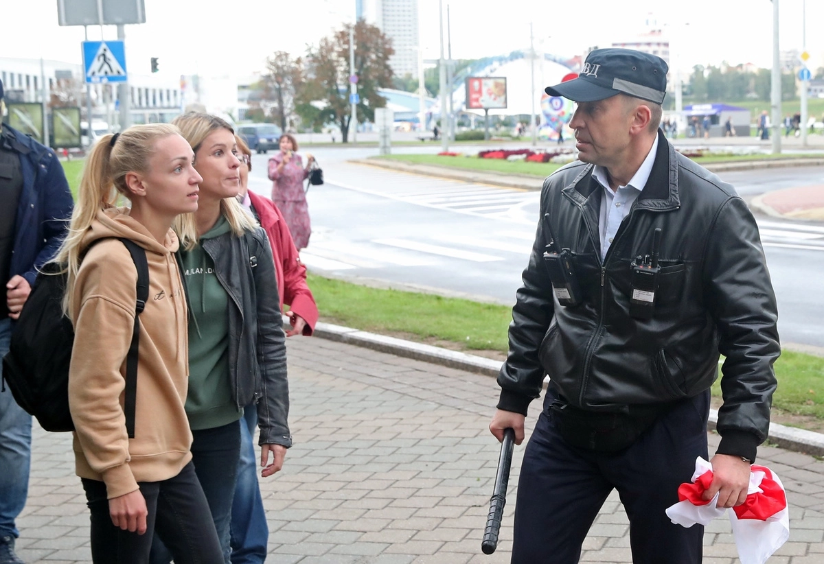 Николай Карпенков во время акции "Марш единства" © Наталия Федосенко/ТАСС