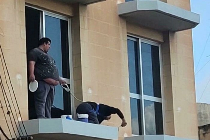 А хороший мальчик получит зарплату? 