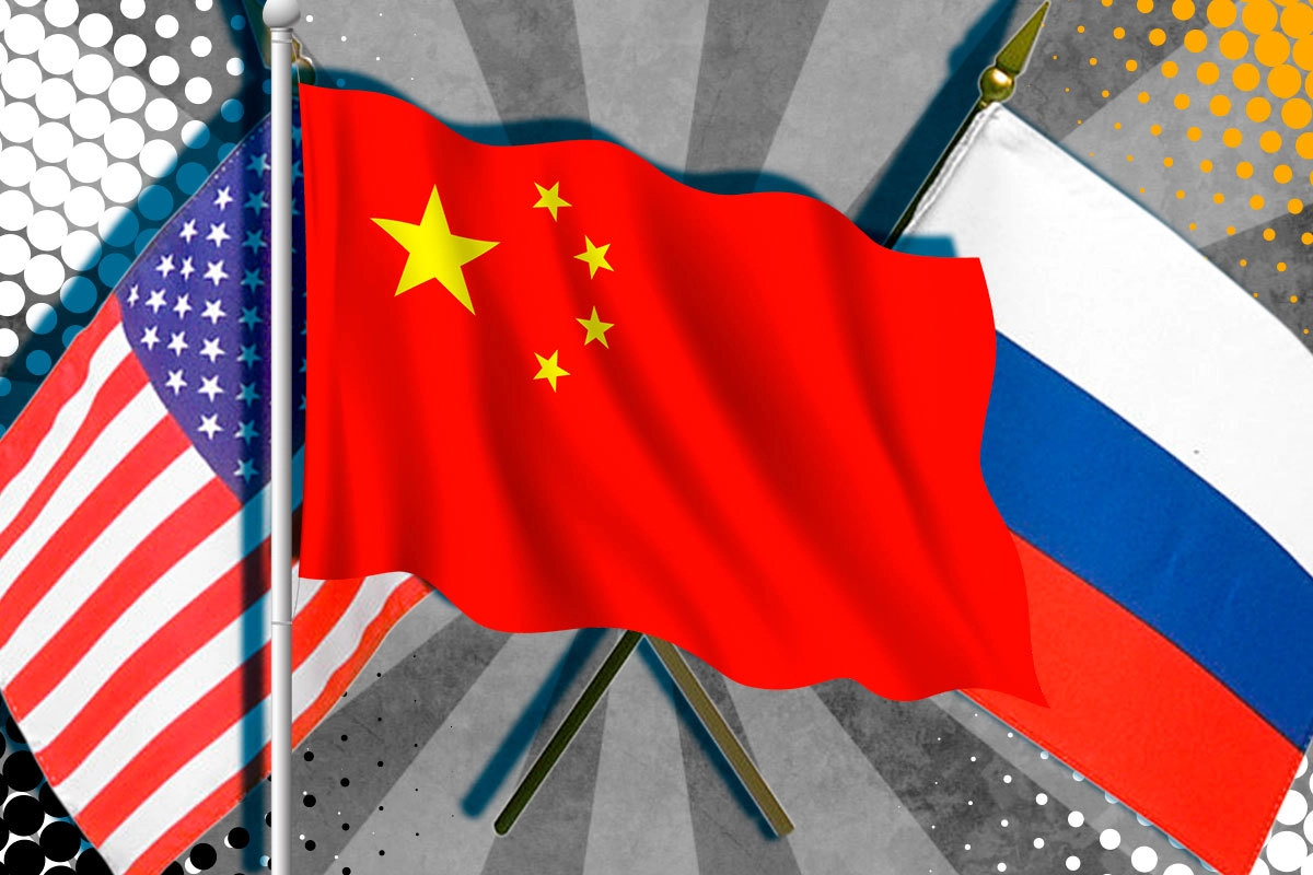 Флаги США, Китая и России