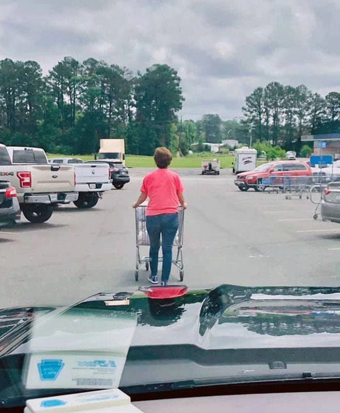 «Очень раздражают такие люди». «Очень раздражают такие люди».