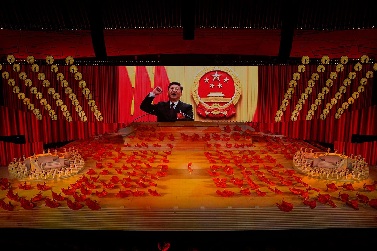 Председатель КНР Си Цзиньпин посетил гала-концерт в честь 100-летия образования Коммунистической партии Китая