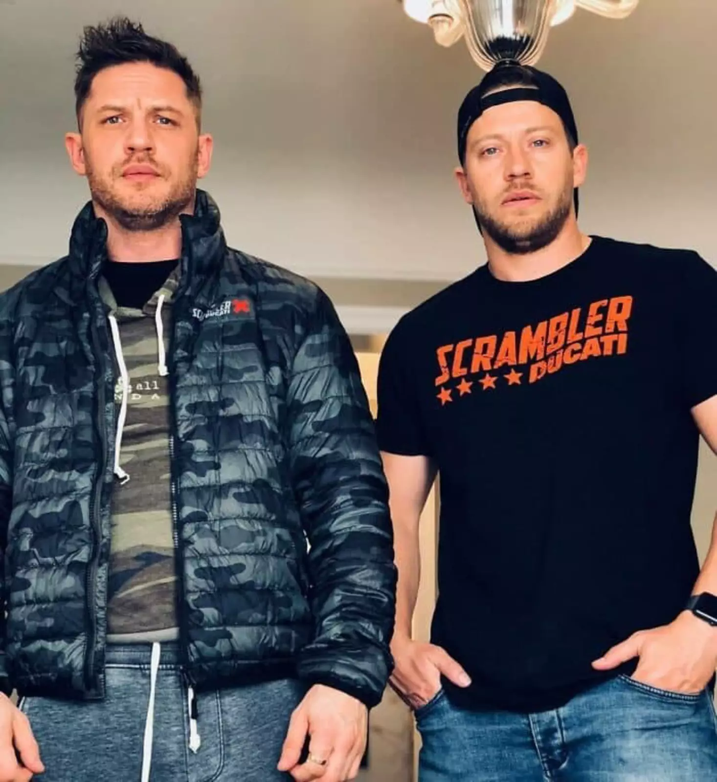 Один Том Харди – хорошо, а два лучше. Один Том Харди – хорошо, а два лучше.