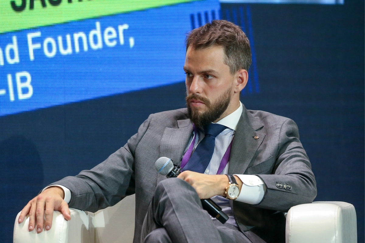 Генеральный директор и основатель Group-IB Илья Сачков во время вечернего интервью "Русские норм!" в рамках форума "Открытые инновации"