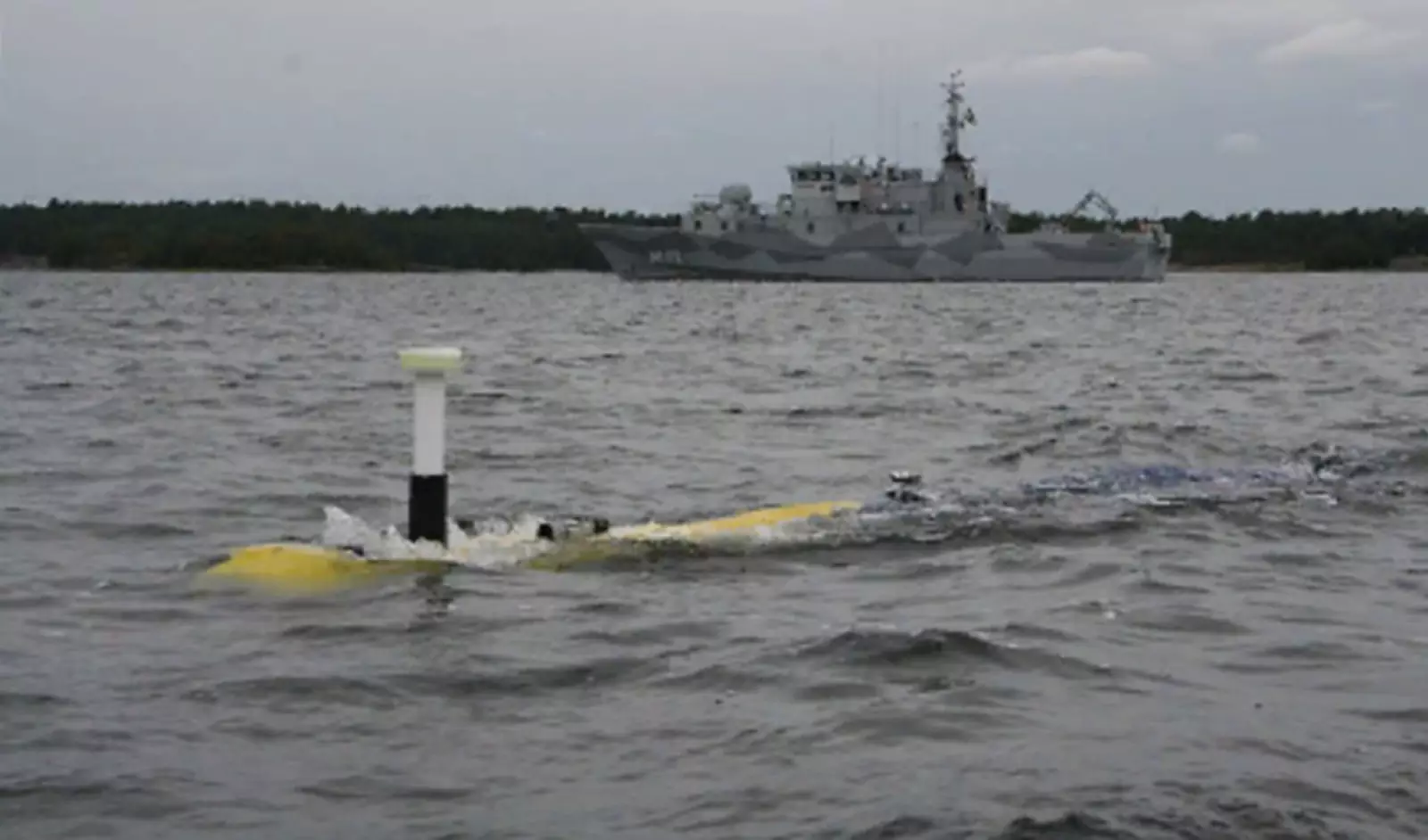  navaldrones.com/AUV62