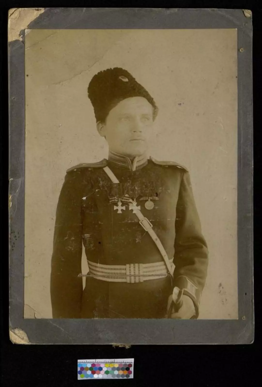 Будущий атаман Григорьев в 1907 году. Пока он еще прапорщик русской армии