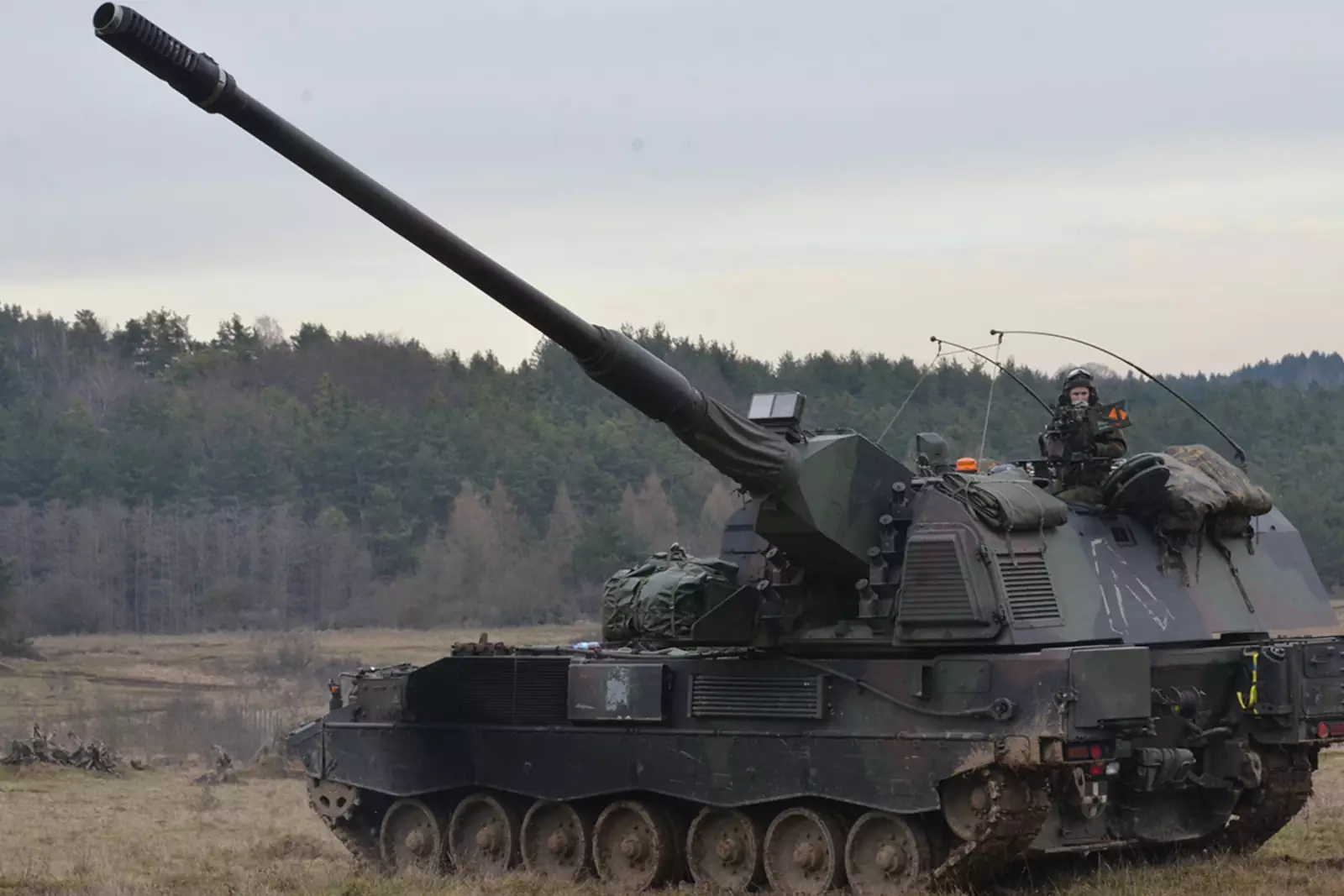 Самоходная артиллерийская установка PzH 2000