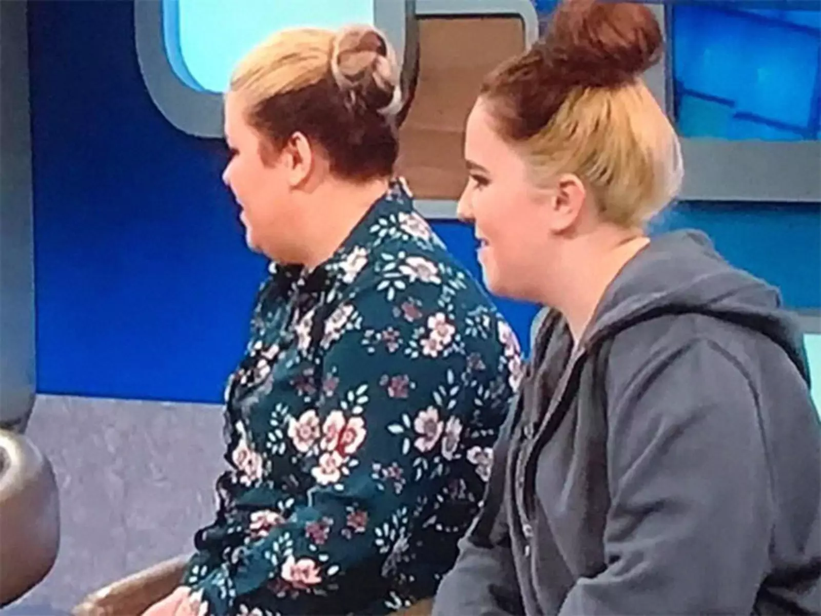 Когда не можешь определиться с цветом волос.