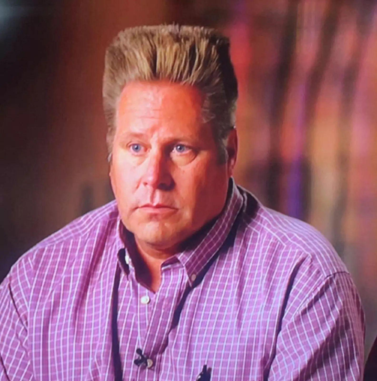 Нечто, похожее на прическу Барта Симпсона.