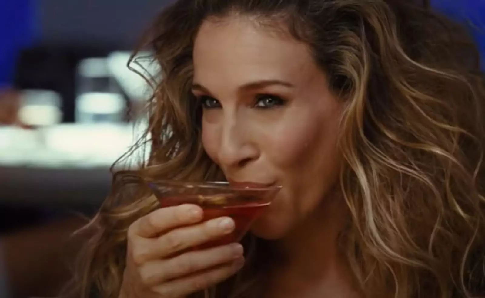 «Главный герой, чья работа и уровень дохода совсем не соответствуют его дому или образу жизни».