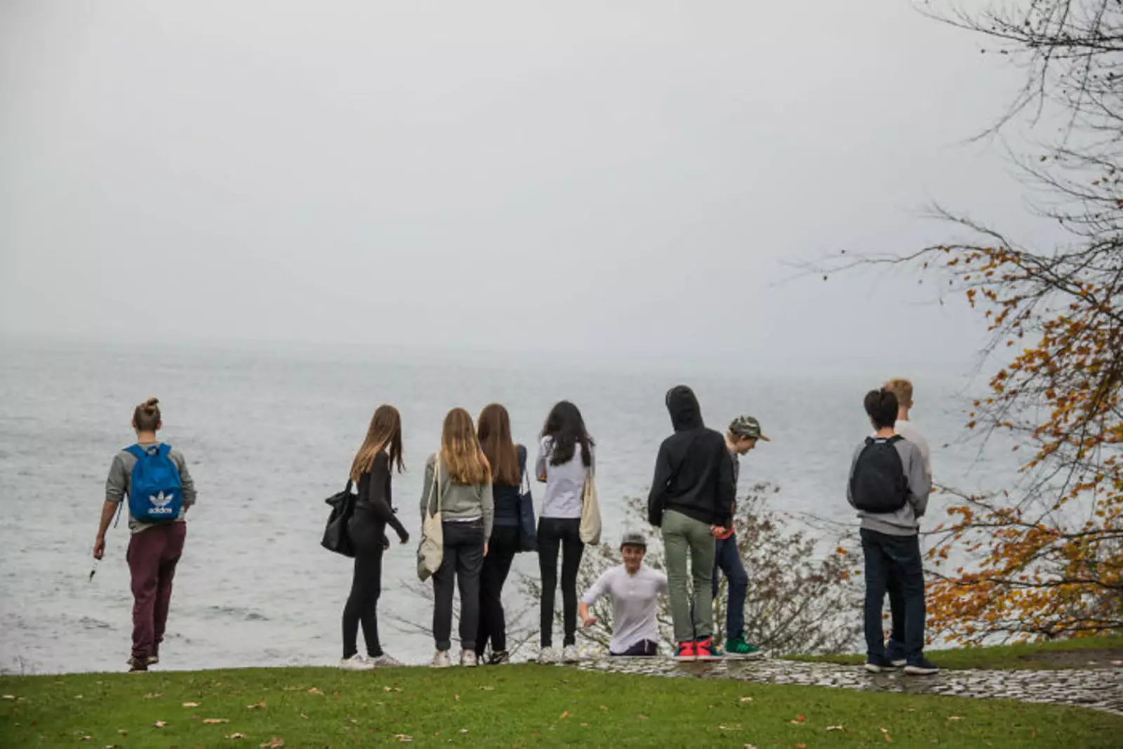 «30-летние, которые играют подростков».