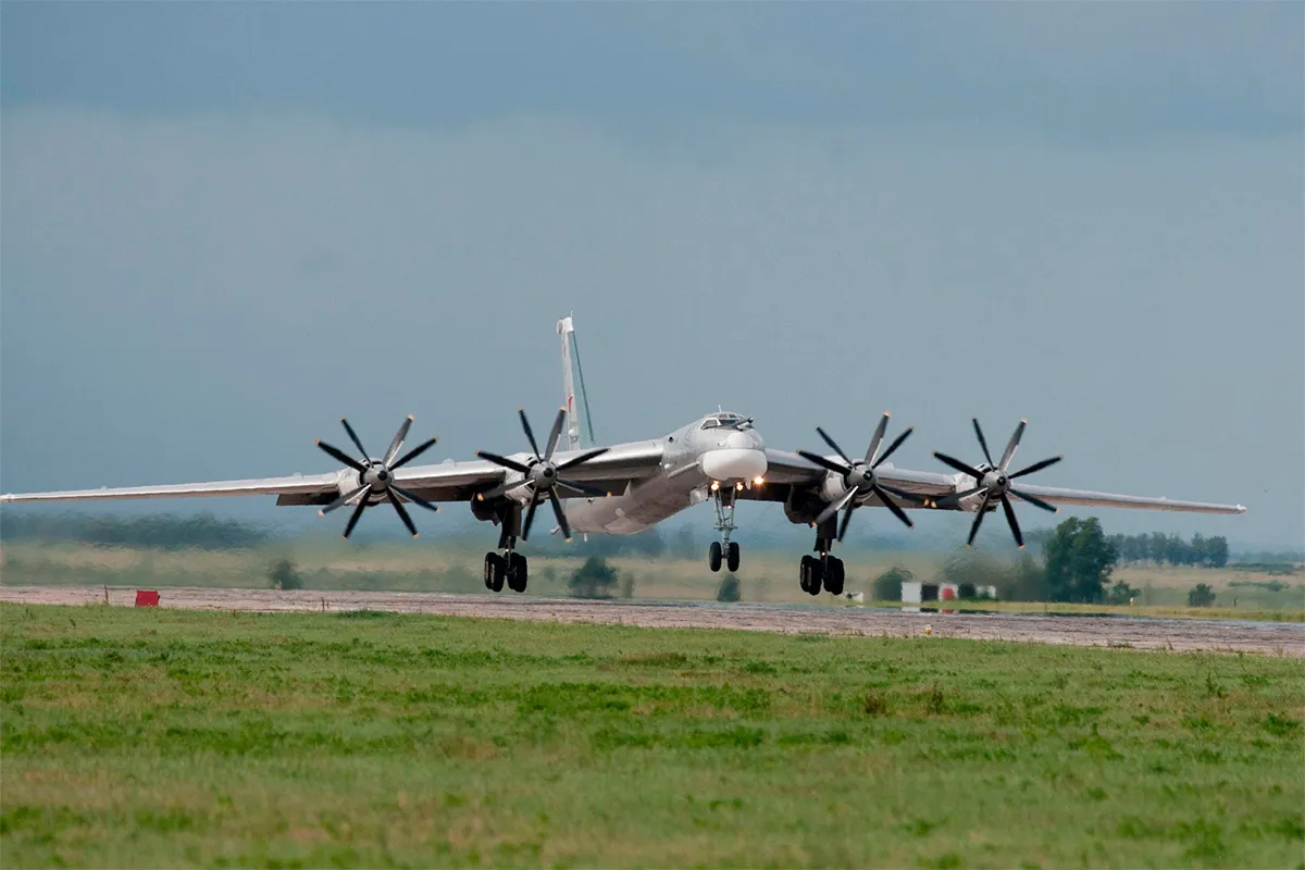 Русский «Медведь» Ту-95 до сих пор держит в страхе западный мир